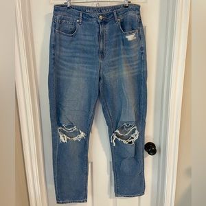 American Eagle Mom Jeans